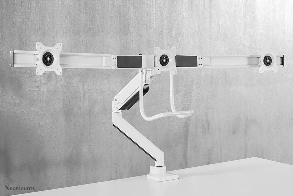 Neomounts NM-D775DX3 wit is een gasgeveerde bureausteun met crossbar en hendel voor flat screens t/m 27 inch (68,6 cm).