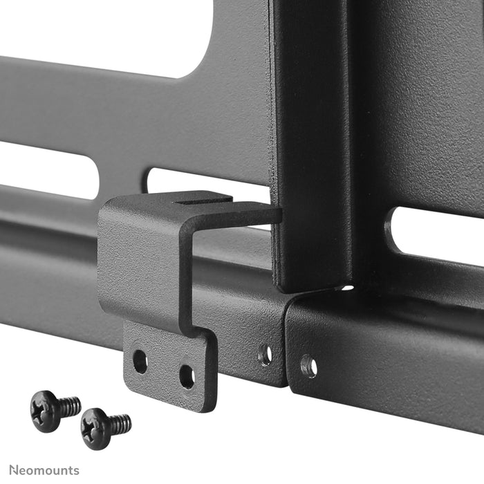 Neomounts NS-WMB300black is een menu board wandsteun voor schermen tot 52 inch (132 cm).