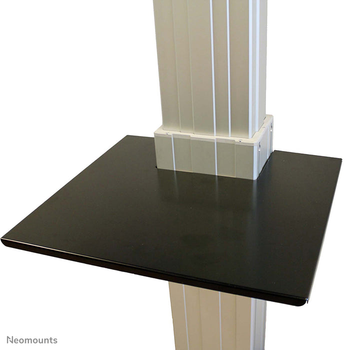 Neomounts AV-steun PLASMA-M2500LAPSHELF is een universele steun voor het plaatsen van AV-apparatuur op een 2500-serie.