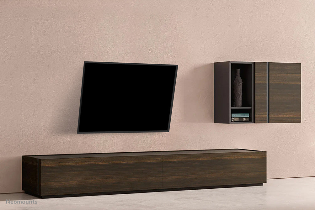 Neomounts WL35-550BL12 kantelbare wandsteun voor 24-55 inch schermen - Zwart