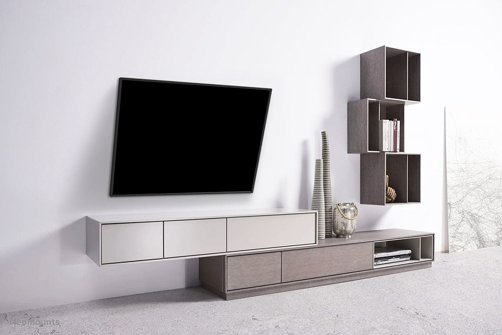 Neomounts WL35S-850BL16 kantelbare wandsteun voor 40-82 inch schermen - Zwart